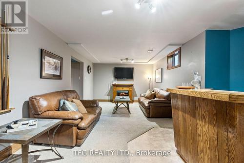 40 1/2 Riverview Road, Kawartha Lakes (Lindsay), ON - Indoor Photo Showing Other Room