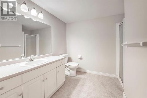 507 Louisa Street Unit# B, Point Edward, ON - Indoor Photo Showing Bathroom