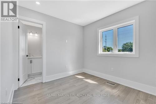 86 Beland Avenue N, Hamilton (Mcquesten), ON - Indoor Photo Showing Other Room