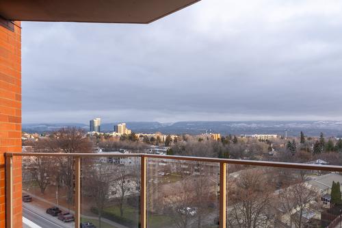 708-1160 Bernard Avenue, Kelowna, BC - Outdoor With Balcony With View