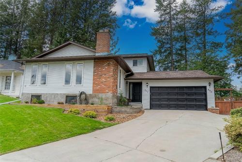 805 31St Avenue, Cranbrook, BC - Outdoor With Facade