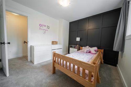 805 31St Avenue, Cranbrook, BC - Indoor Photo Showing Bedroom