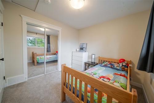 805 31St Avenue, Cranbrook, BC - Indoor Photo Showing Bedroom