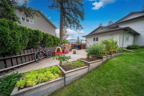 805 31St Avenue, Cranbrook, BC - Outdoor With Exterior