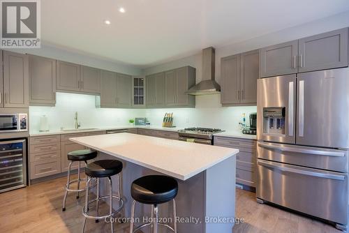 12 Reids Ridge, Oro-Medonte (Moonstone), ON - Indoor Photo Showing Kitchen With Stainless Steel Kitchen With Upgraded Kitchen