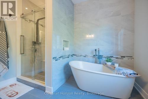 12 Reids Ridge, Oro-Medonte (Moonstone), ON - Indoor Photo Showing Bathroom