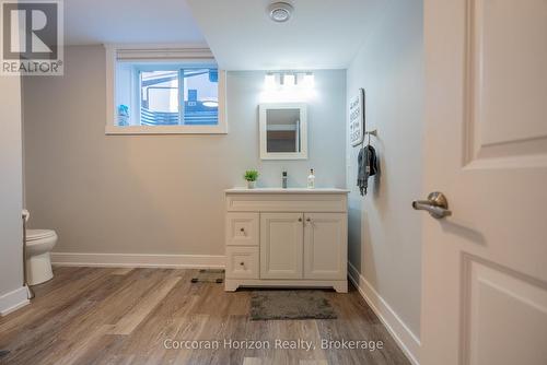 12 Reids Ridge, Oro-Medonte (Moonstone), ON - Indoor Photo Showing Bathroom