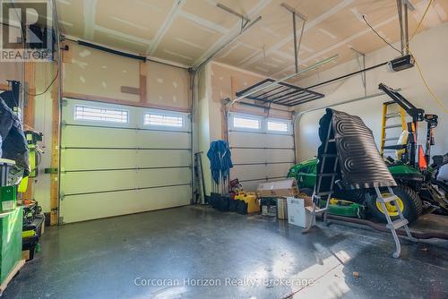 12 Reids Ridge, Oro-Medonte (Moonstone), ON - Indoor Photo Showing Garage