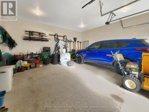 108 Highland Drive, West Grey, ON - Indoor Photo Showing Garage