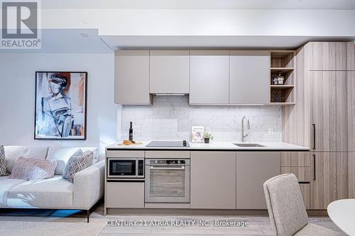 308 - 55 Mercer Street, Toronto, ON - Indoor Photo Showing Kitchen