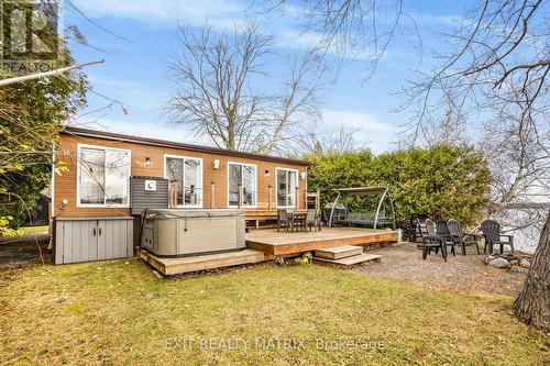 2824 Barts Lane, Ottawa, ON - Outdoor With Deck Patio Veranda