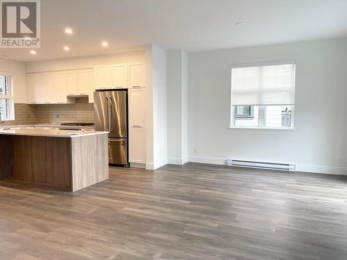 167 1310 Mitcell Street, Coquitlam, BC - Indoor Photo Showing Kitchen