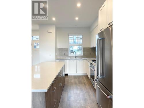 167 1310 Mitcell Street, Coquitlam, BC - Indoor Photo Showing Kitchen