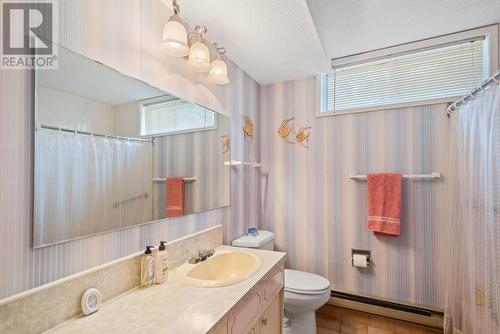 3620 Webber Road, West Kelowna, BC - Indoor Photo Showing Bathroom