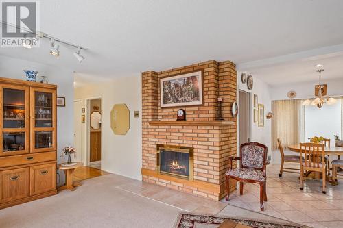 3620 Webber Road, West Kelowna, BC - Indoor Photo Showing Living Room With Fireplace