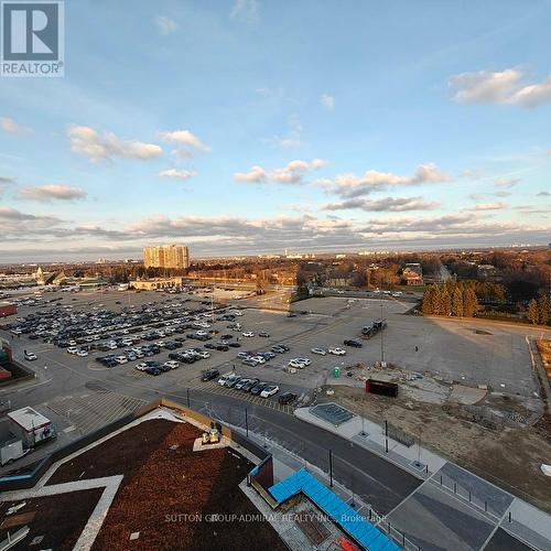 909 - 50 Upper Mall Way, Vaughan, ON - Outdoor With View