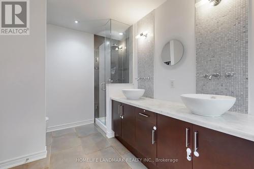 40 Spring Farm Road, Aurora, ON - Indoor Photo Showing Bathroom