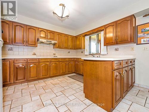 2960 Weston Road, Toronto, ON - Indoor Photo Showing Kitchen