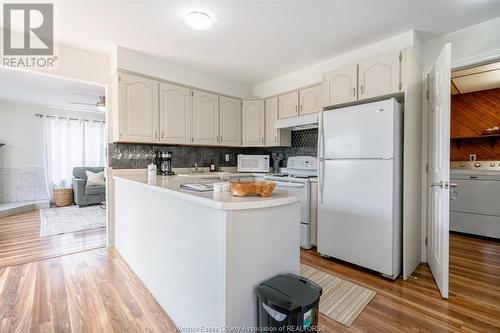 166 Stirling Street, Lakeshore, ON - Indoor Photo Showing Kitchen