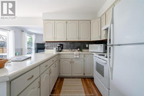 166 Stirling Street, Lakeshore, ON - Indoor Photo Showing Kitchen