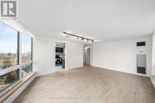 1605 - 1055 Bay Street, Toronto, ON - Indoor Photo Showing Other Room