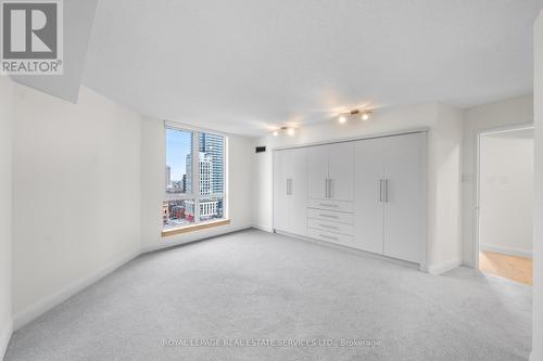 1605 - 1055 Bay Street, Toronto, ON - Indoor Photo Showing Other Room