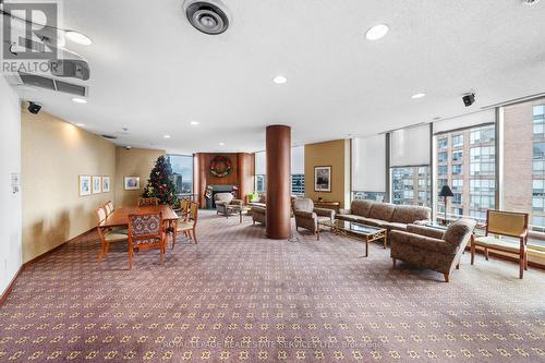 1605 - 1055 Bay Street, Toronto, ON - Indoor