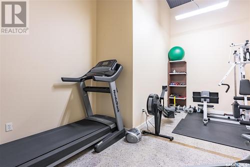 206 211 D Avenue N, Saskatoon, SK - Indoor Photo Showing Gym Room