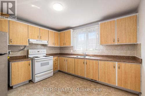 910 Watson Street, Ottawa, ON - Indoor Photo Showing Kitchen With Double Sink