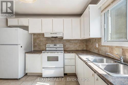 910 Watson Street, Ottawa, ON - Indoor Photo Showing Kitchen With Double Sink