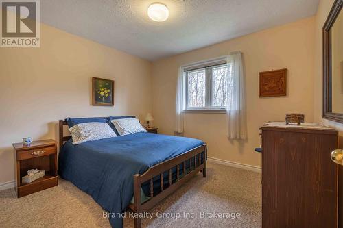 109 Alexandria St Street, Georgian Bluffs, ON - Indoor Photo Showing Bedroom