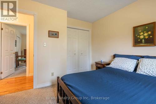 109 Alexandria St Street, Georgian Bluffs, ON - Indoor Photo Showing Bedroom