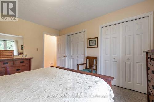 109 Alexandria St Street, Georgian Bluffs, ON - Indoor Photo Showing Bedroom