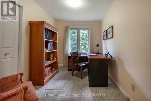 109 Alexandria St Street, Georgian Bluffs, ON - Indoor Photo Showing Office