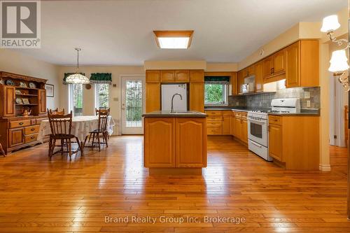 109 Alexandria St Street, Georgian Bluffs, ON - Indoor Photo Showing Other Room