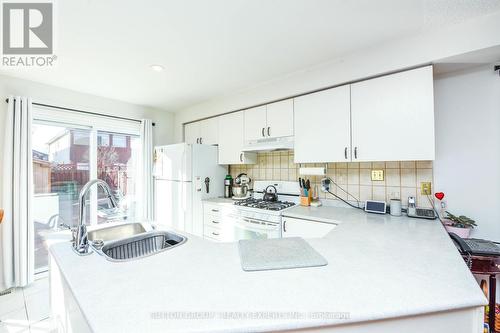 48 Yellow Brick Road, Brampton, ON - Indoor Photo Showing Kitchen With Double Sink