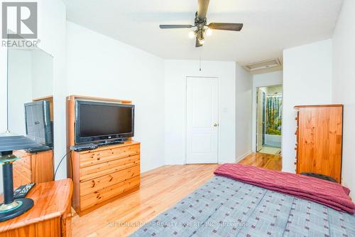 48 Yellow Brick Road, Brampton, ON - Indoor Photo Showing Bedroom