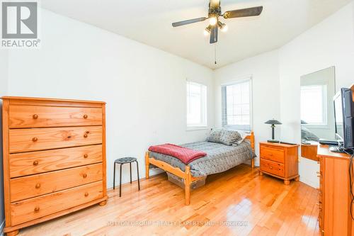 48 Yellow Brick Road, Brampton, ON - Indoor Photo Showing Bedroom