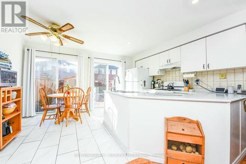 48 Yellow Brick Road, Brampton, ON - Indoor Photo Showing Kitchen