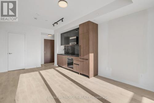 1107 - 425 Front Street E, Toronto, ON - Indoor