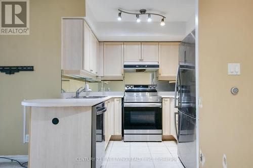 207 - 3 Rean Drive, Toronto, ON - Indoor Photo Showing Kitchen