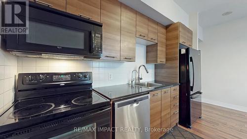 2212 - 125 Village Green Square, Toronto, ON - Indoor Photo Showing Kitchen With Upgraded Kitchen