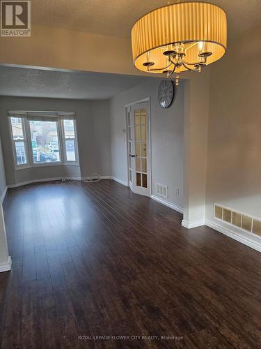 Upper - 5 Ravenswood Drive, Brampton, ON - Indoor Photo Showing Other Room