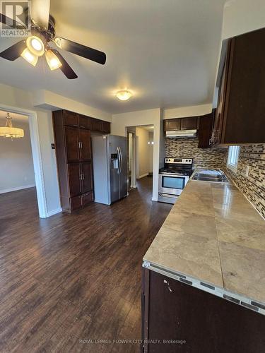 Upper - 5 Ravenswood Drive, Brampton, ON - Indoor Photo Showing Kitchen With Double Sink