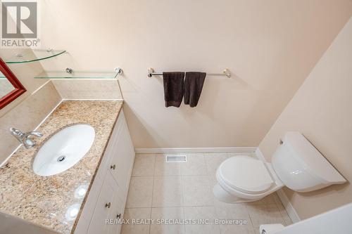 3218 Mccarthy Court, Mississauga, ON - Indoor Photo Showing Bathroom