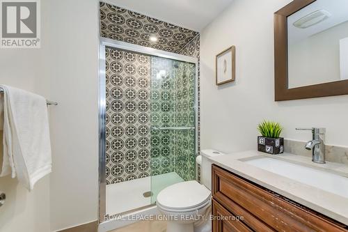 2656 Los Palmas Court, Mississauga, ON - Indoor Photo Showing Bathroom