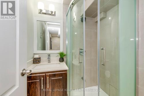 2656 Los Palmas Court, Mississauga, ON - Indoor Photo Showing Bathroom