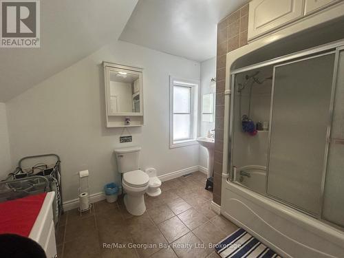 6409 Line 9 N, Oro-Medonte, ON - Indoor Photo Showing Bathroom