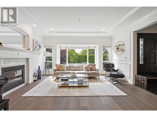 1521 W 61 Street, Vancouver, BC - Indoor Photo Showing Living Room With Fireplace