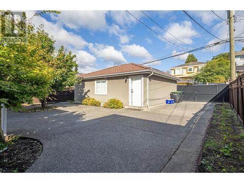 1521 W 61 Street, Vancouver, BC - Outdoor